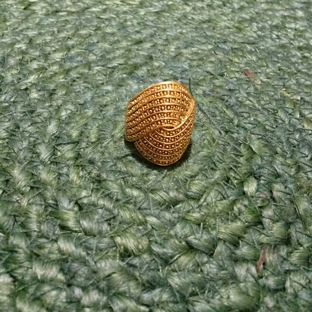 Class Swirl Gold Tone Cocktail Ring